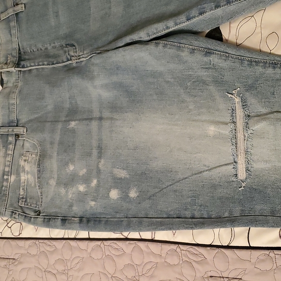 Men's Slim Jeans - Picture 2 of 10